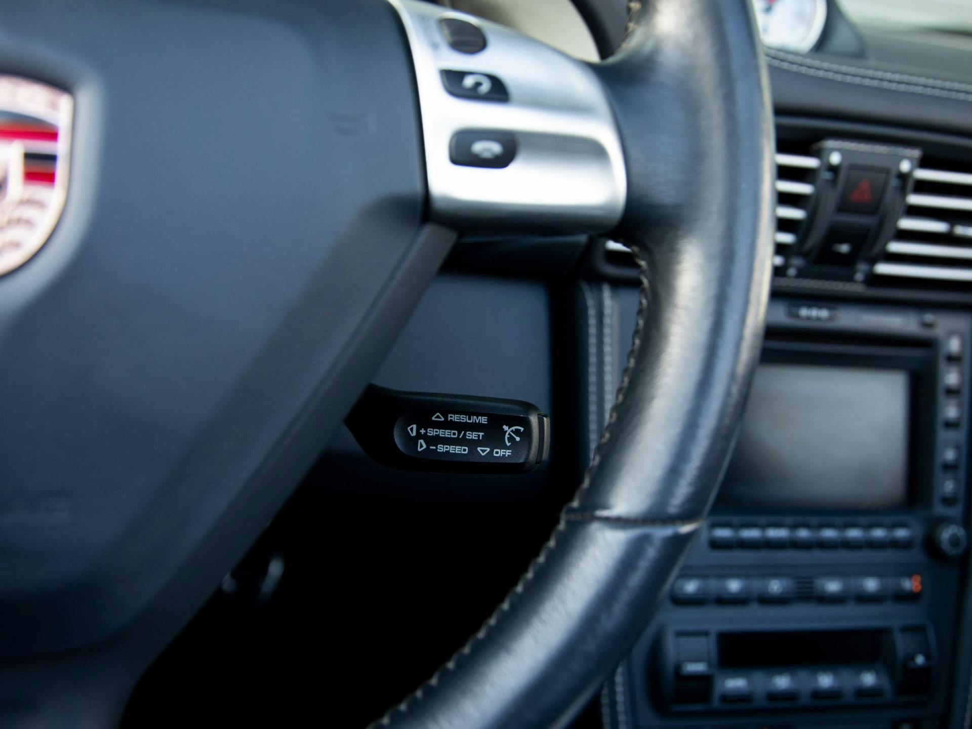 Porsche 911 Cabrio 3.8 Carrera 4S | Keramisch remsysteem | X51 | Sport-Chrono | Sport Uitlaat |